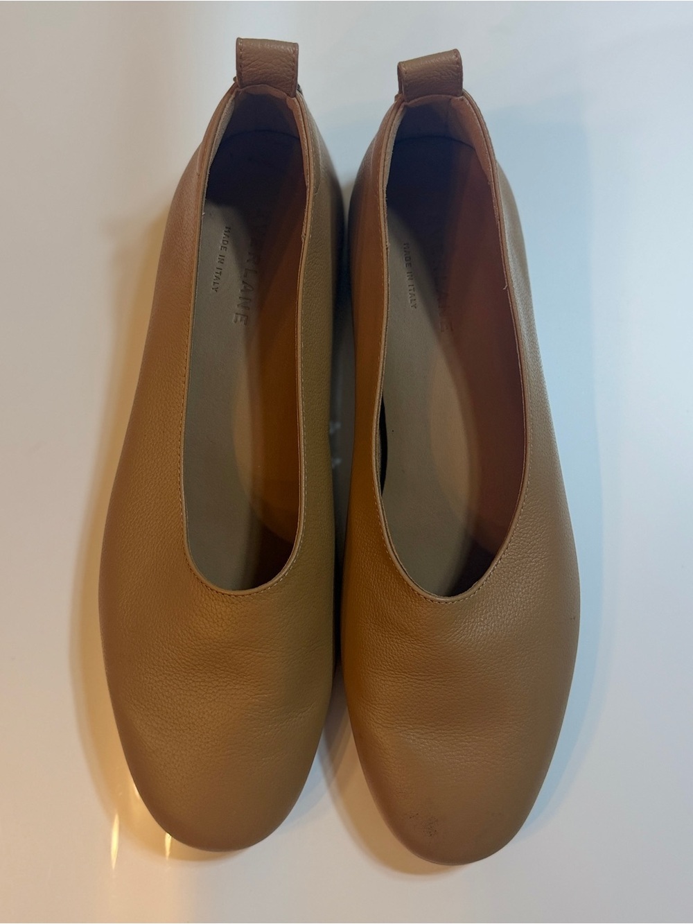 Everlane The Italian Leather Day Glove Flats in Caramel size 7.5 Women's Career